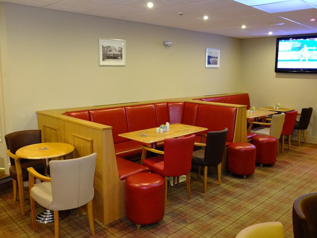 The Golden Lion Hotel Maryport Bagian luar foto